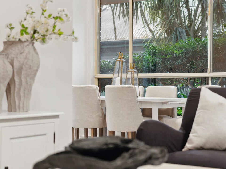 8/6 Hale Road Mosman