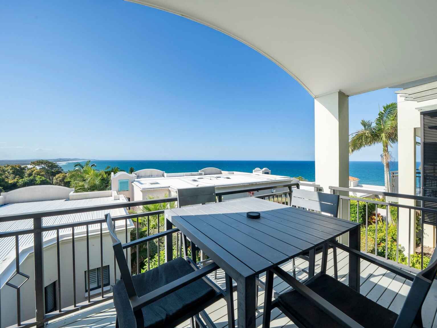 11/21 Bay Terrace Coolum Beach