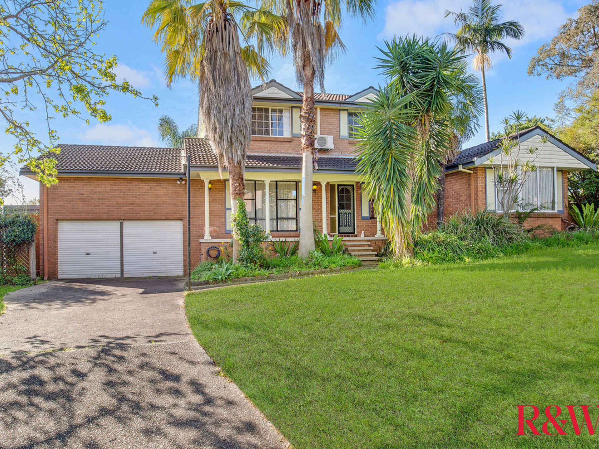 16 Kinarra Avenue Kellyville