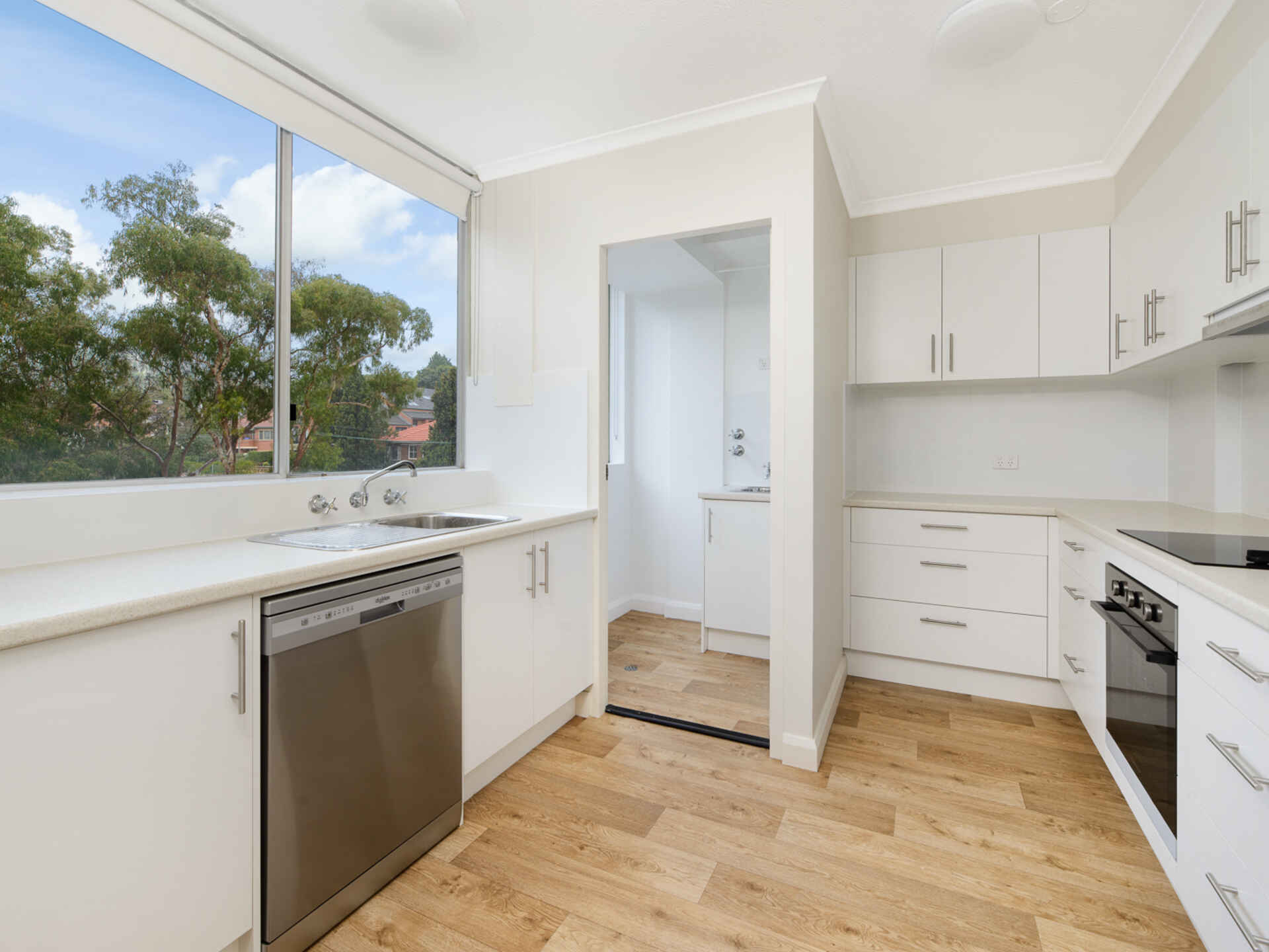 11/10 Carr Street Waverton