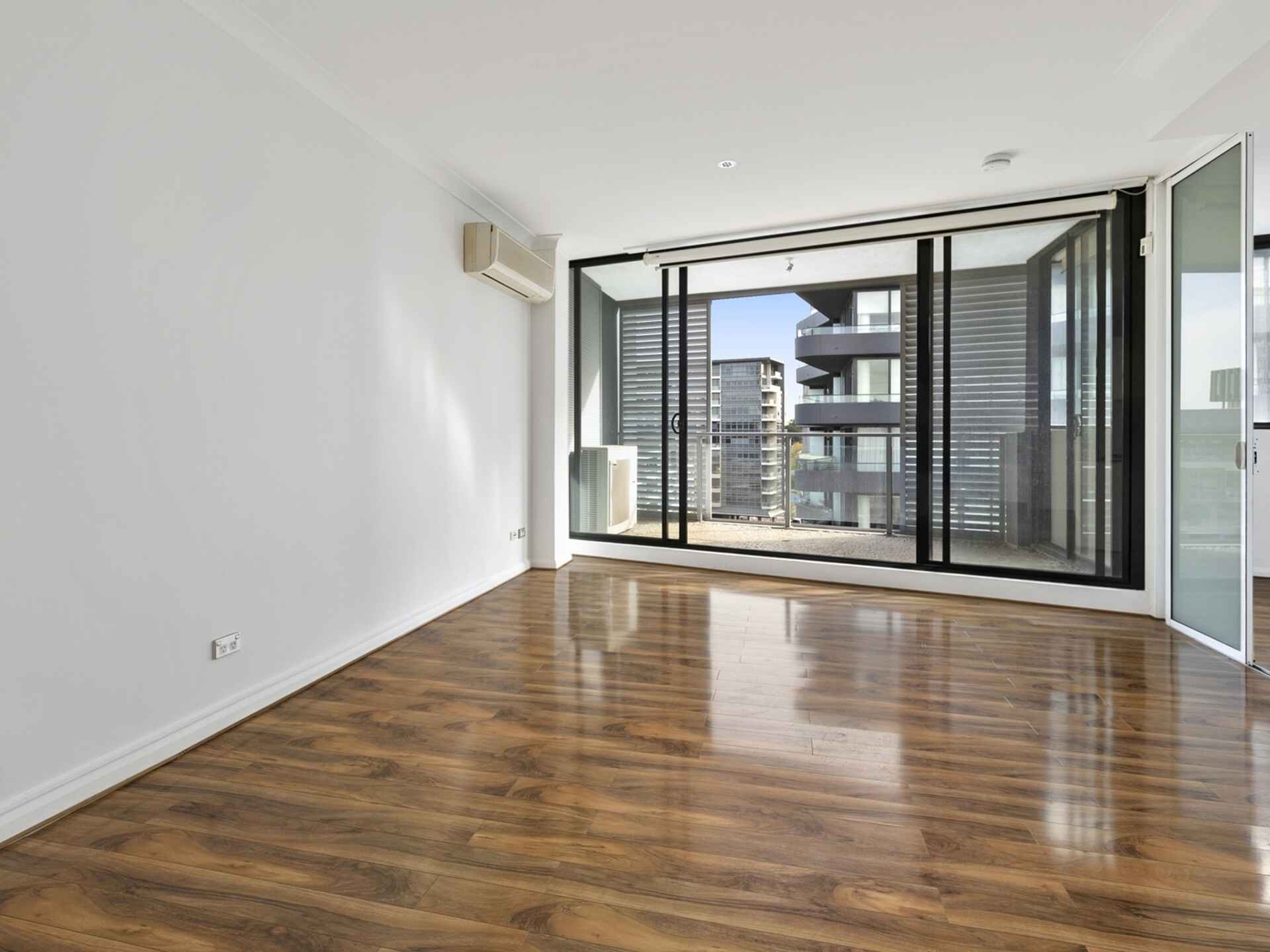 601/11A Lachlan Street Waterloo