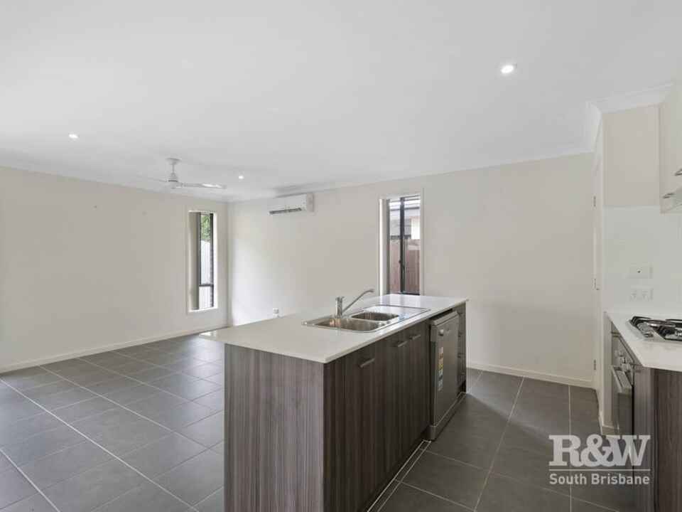 13 Napa Circuit Holmview