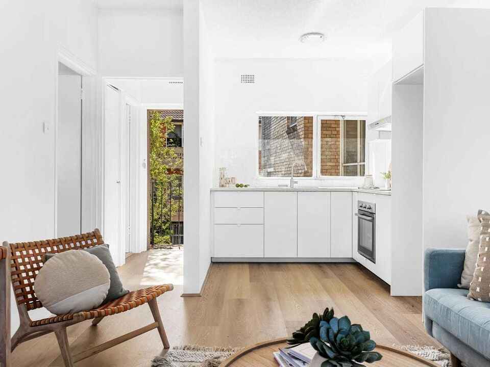 11/3 Ann Street Marrickville