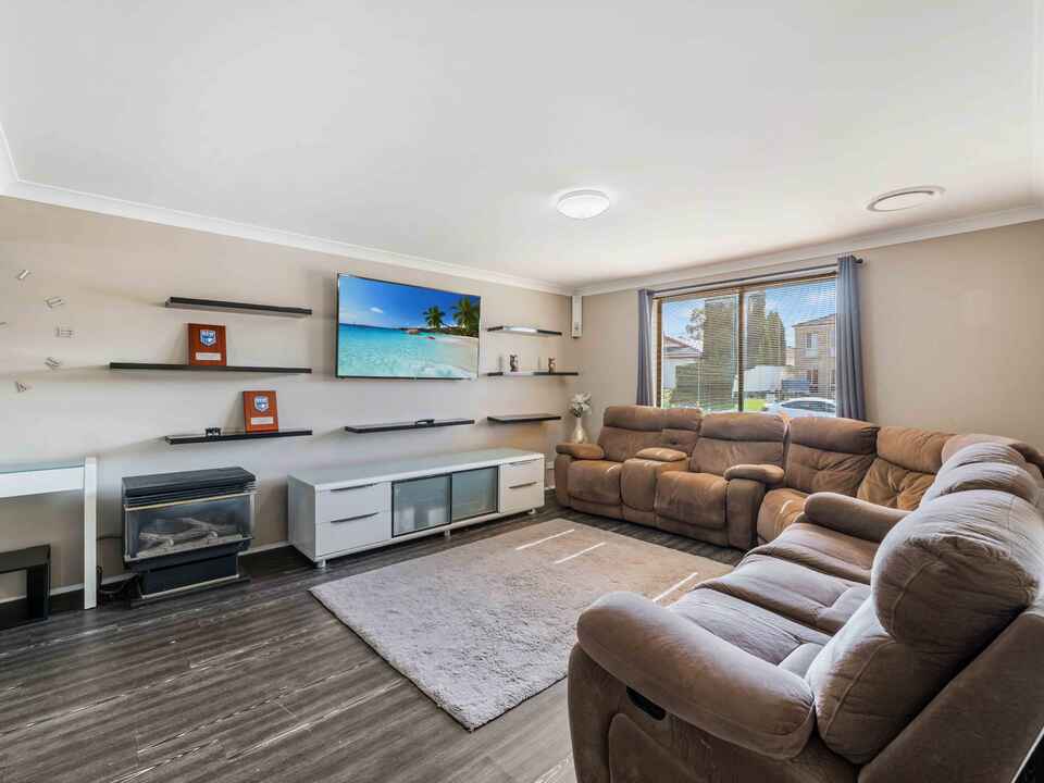 94 Greenway Drive West Hoxton