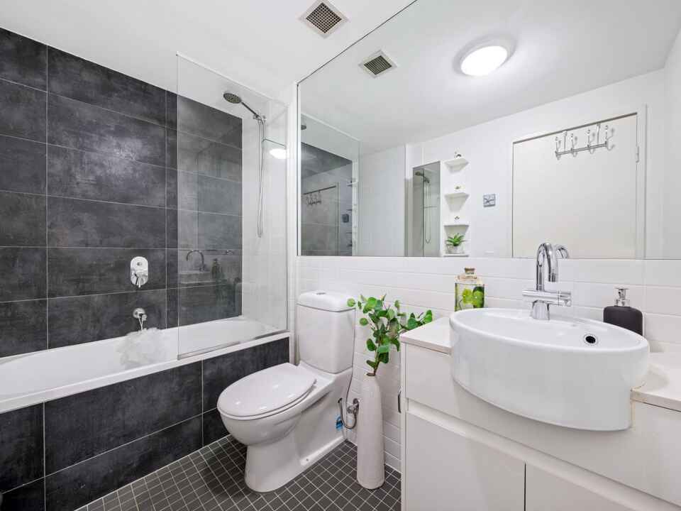 F705/9 Hunter Street Waterloo