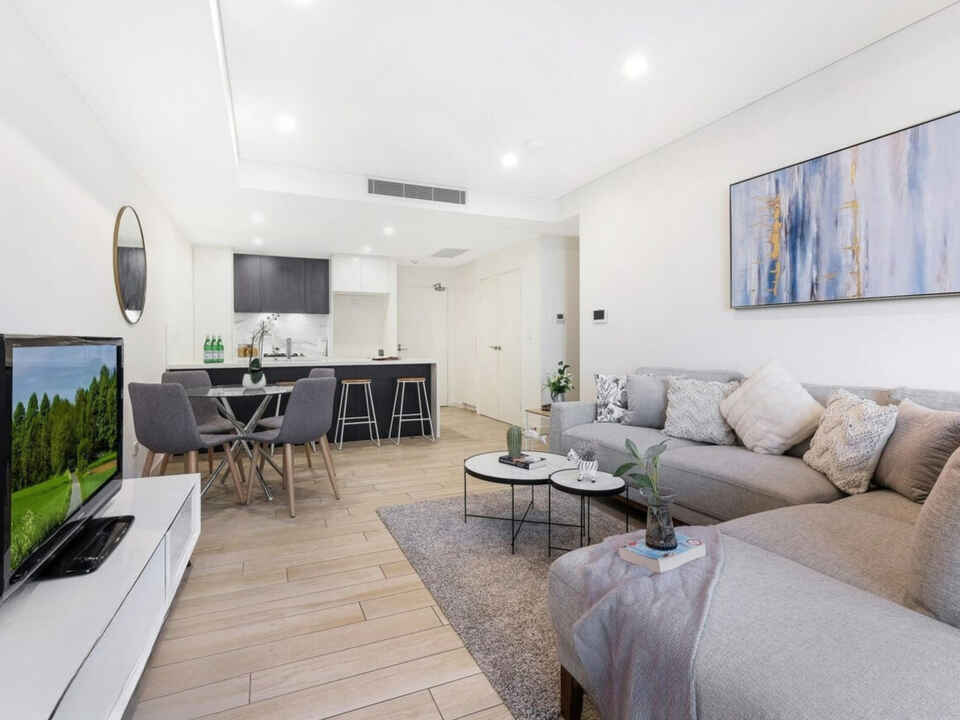 A404/37-39 Loftus Crescent Homebush