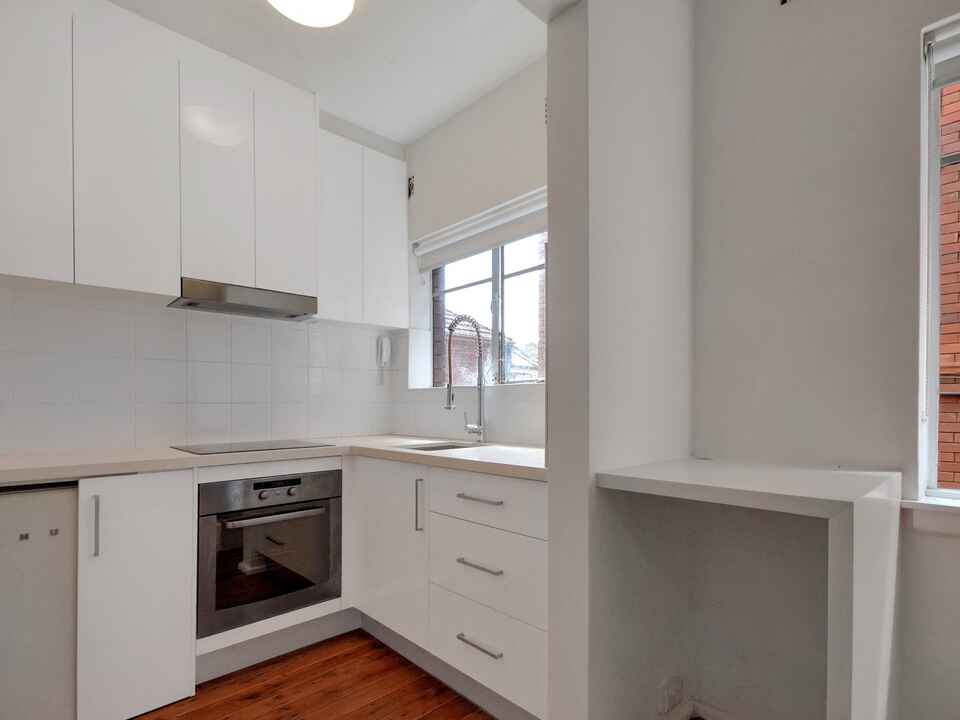 8/341 Alfred Street North  Neutral Bay