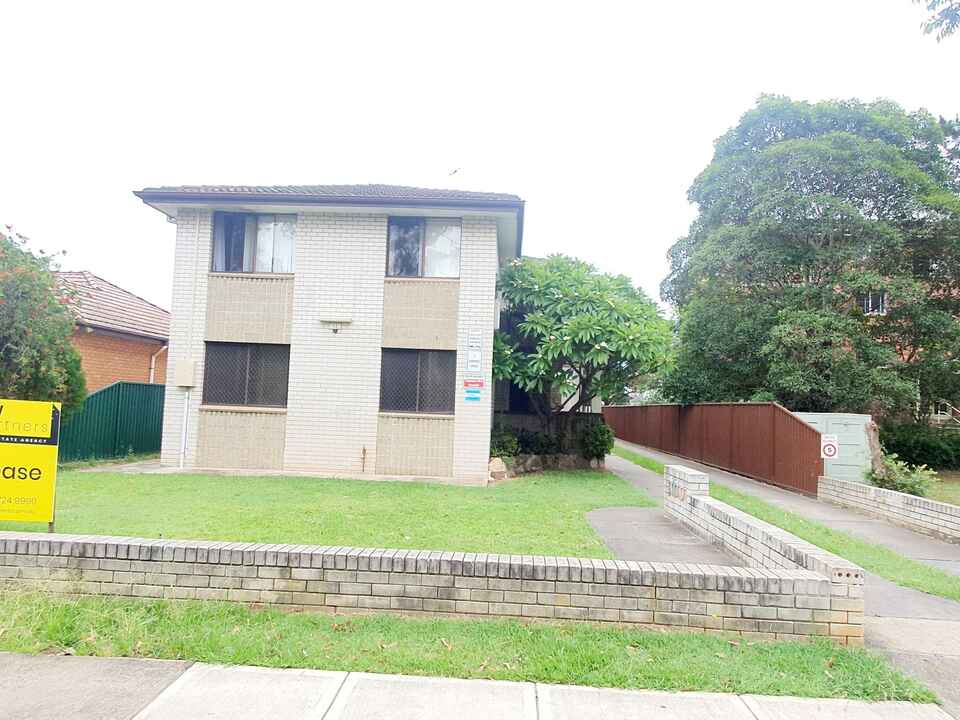 1/11 Ulverstone Street Fairfield