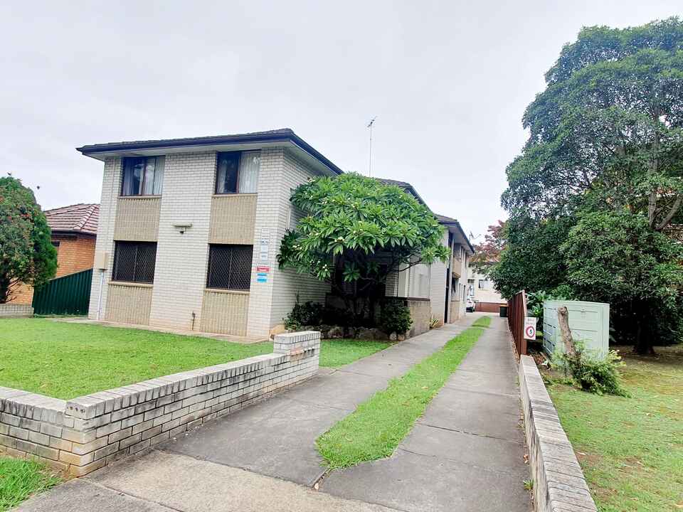 1/11 Ulverstone Street Fairfield