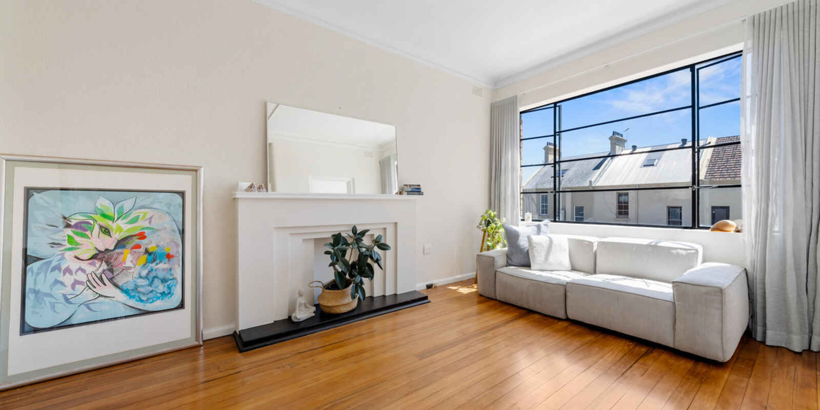 18/10C Challis Avenue Potts Point