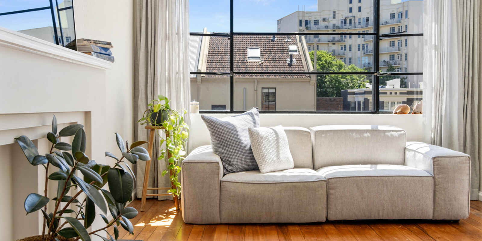 18/10C Challis Avenue Potts Point
