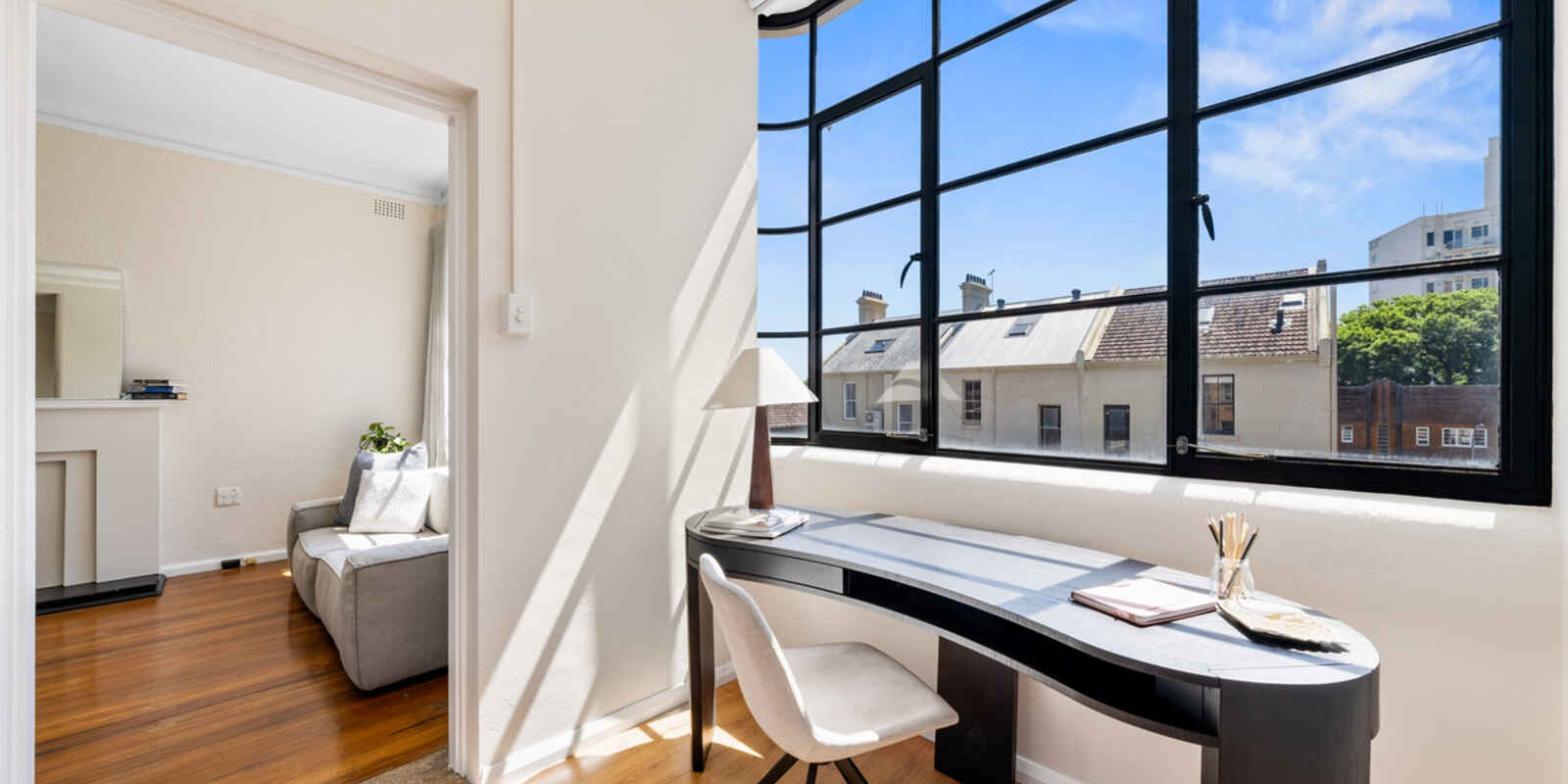 18/10C Challis Avenue Potts Point