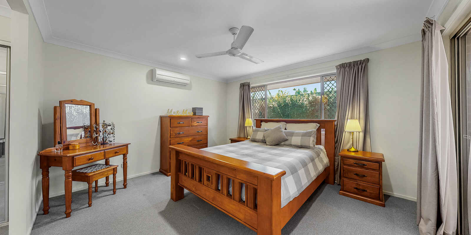 4 Hollywood Avenue Bellmere