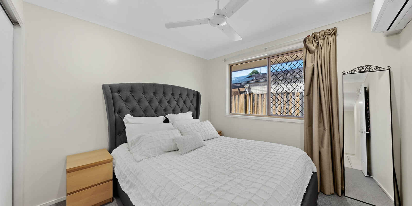 4 Hollywood Avenue Bellmere