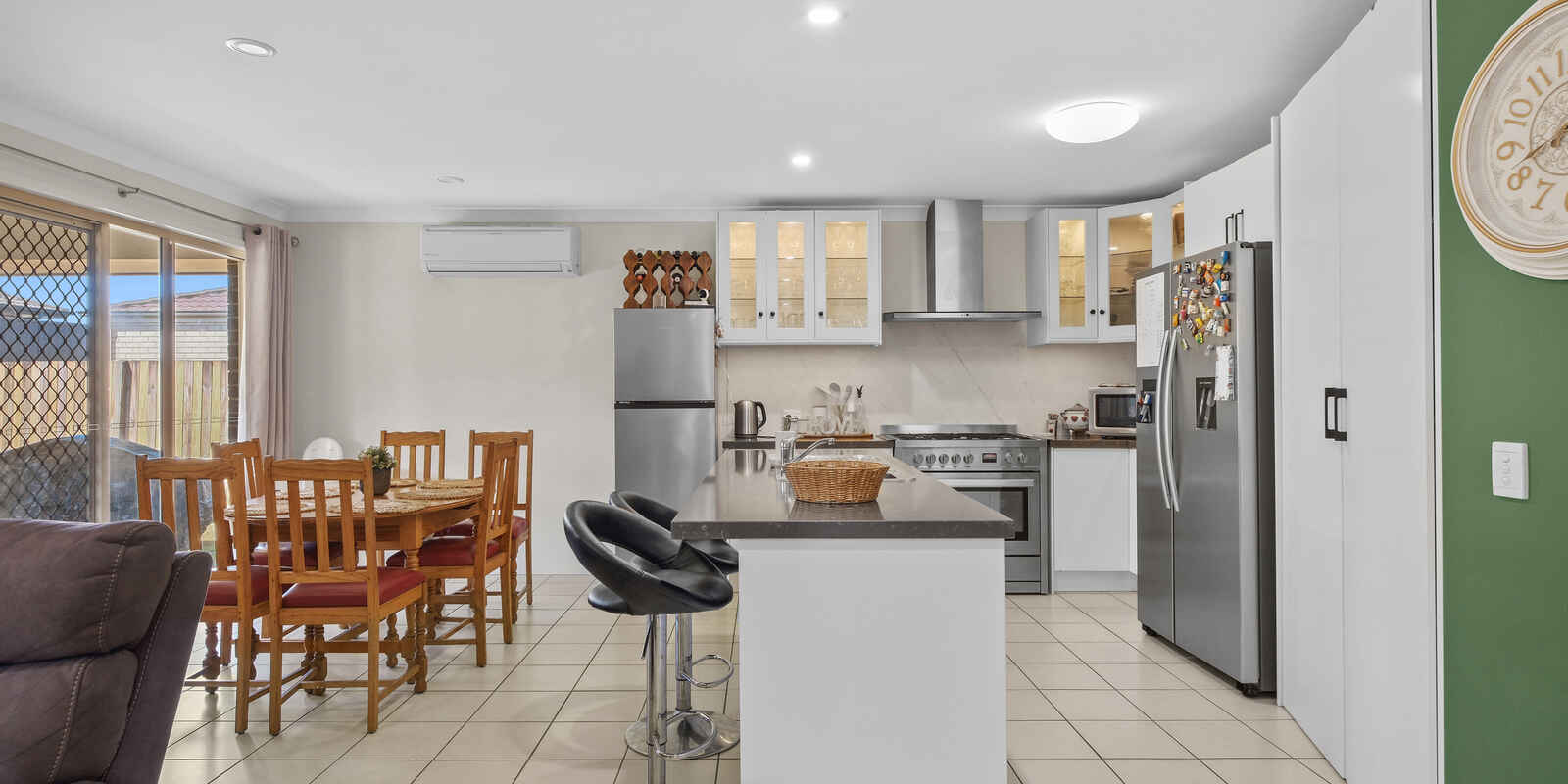 4 Hollywood Avenue Bellmere