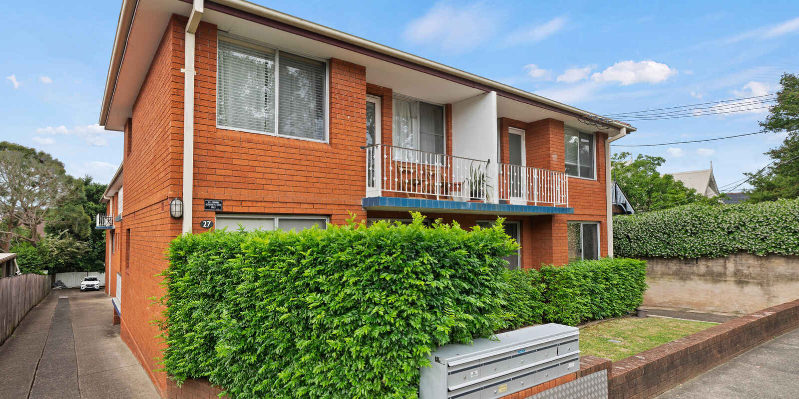 8/27 Cobar Street Dulwich Hill