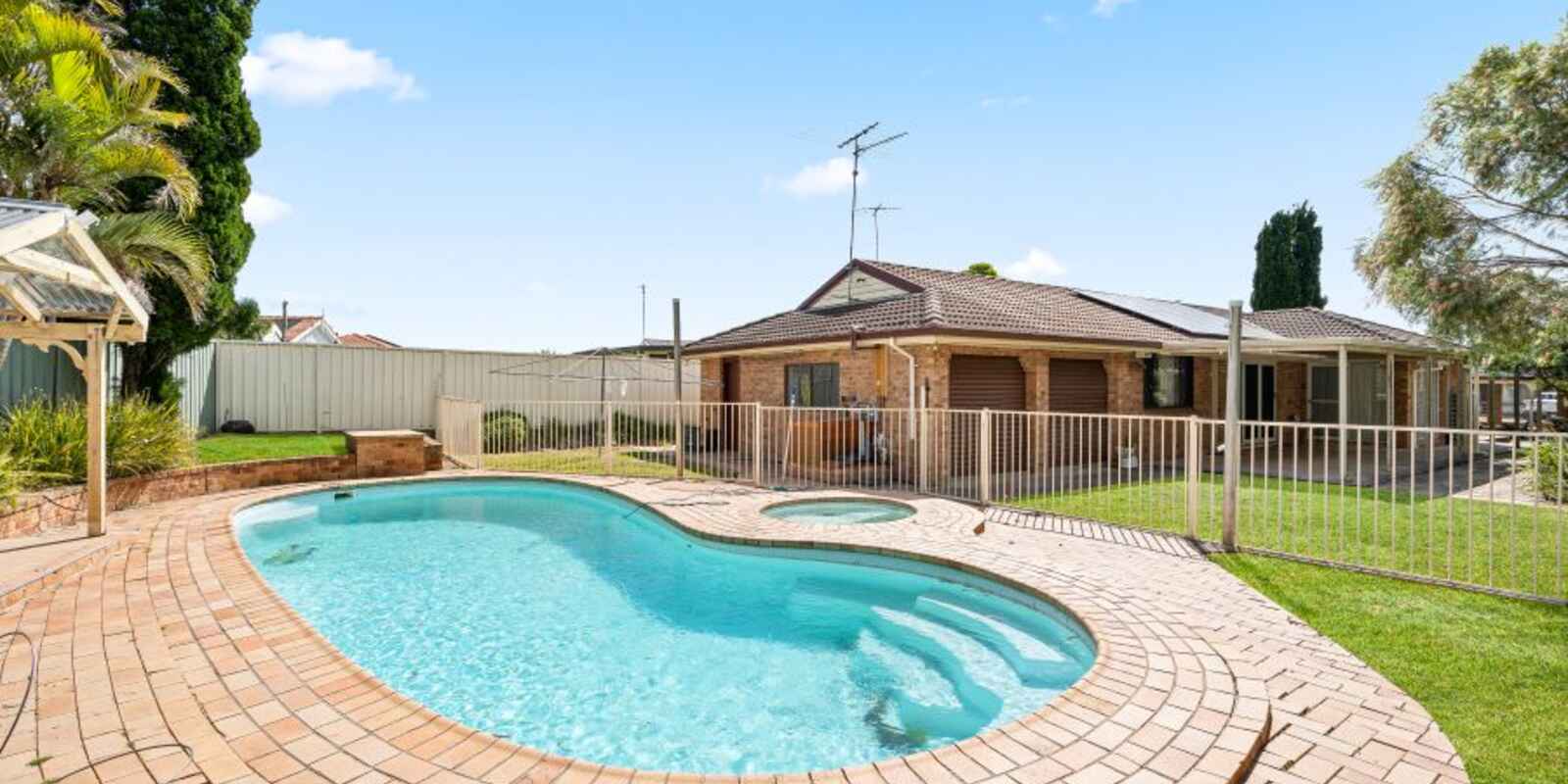 8 Concorde Place St Clair