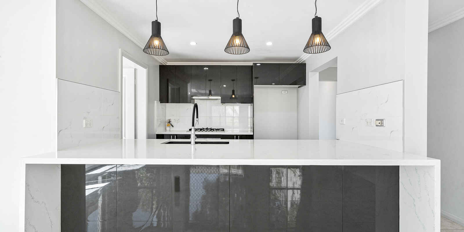 1/111 Melbourne Street Oxley Park