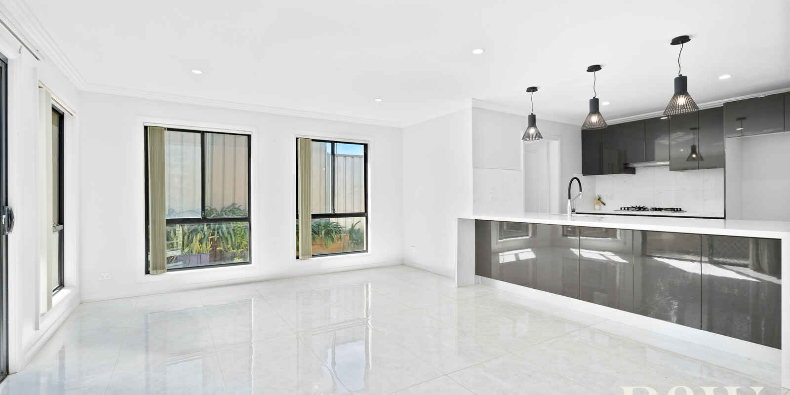 1/111 Melbourne Street Oxley Park