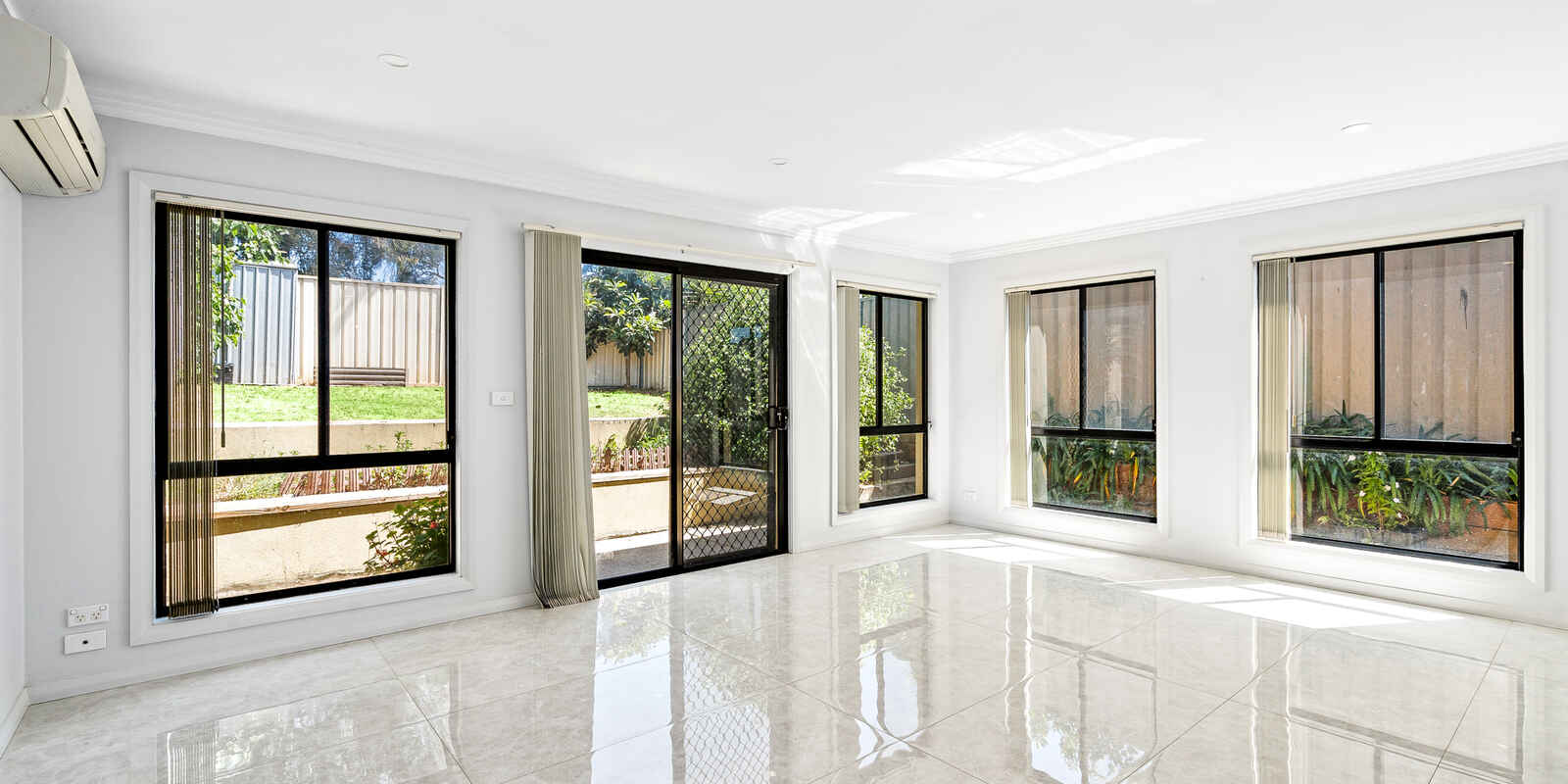 1/111 Melbourne Street Oxley Park