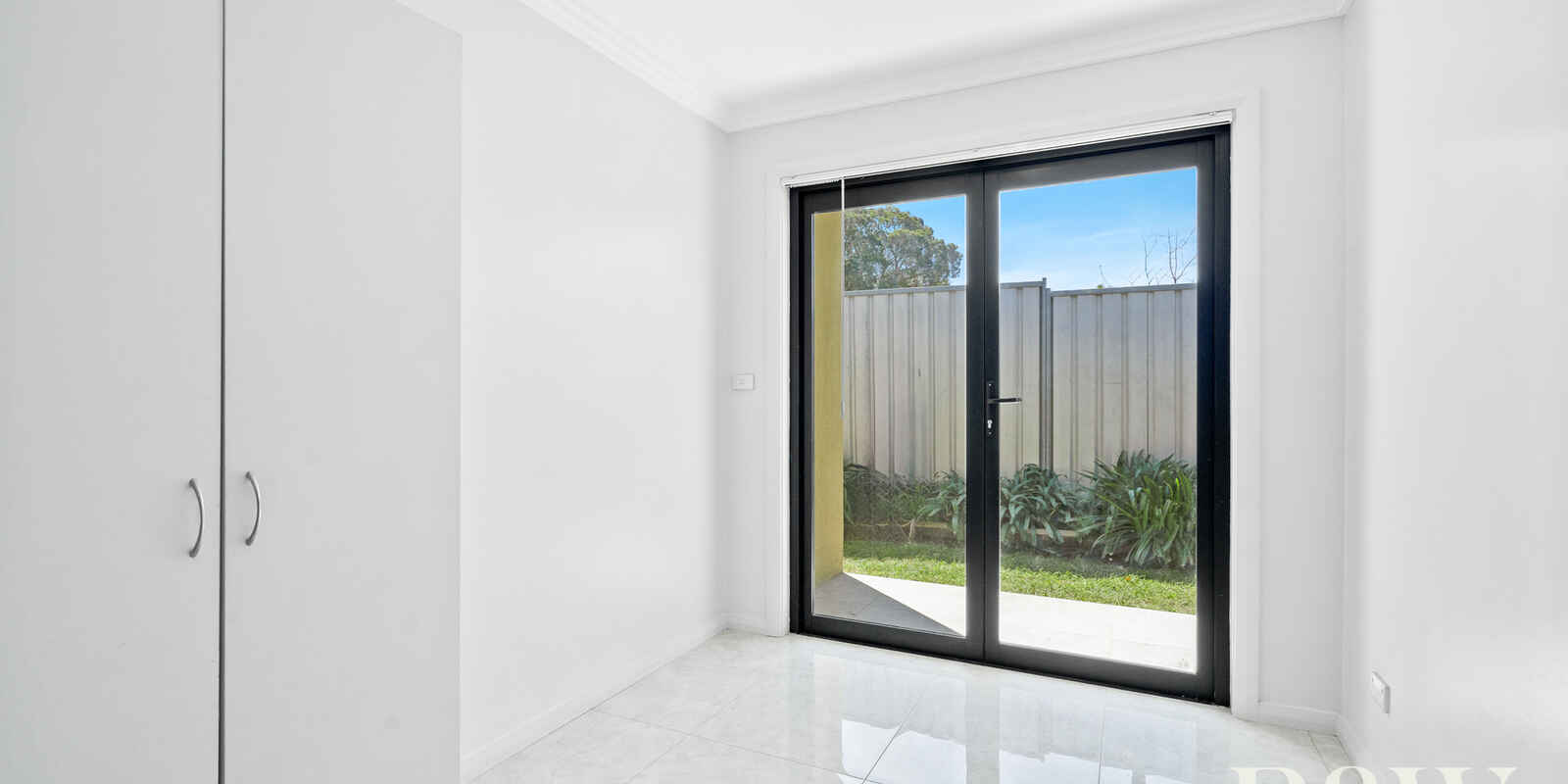 1/111 Melbourne Street Oxley Park