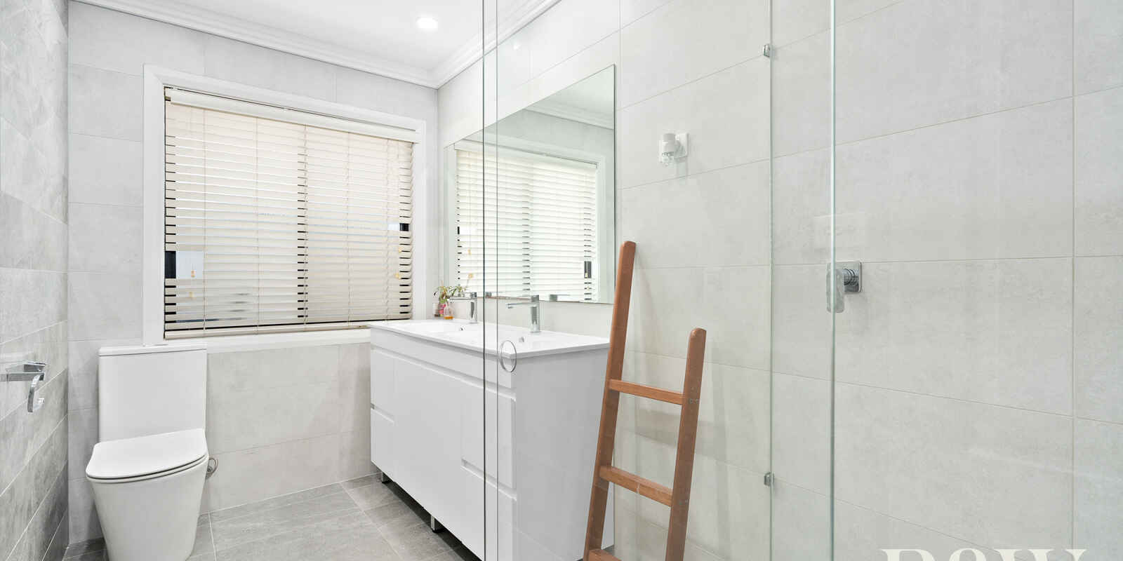 1/111 Melbourne Street Oxley Park