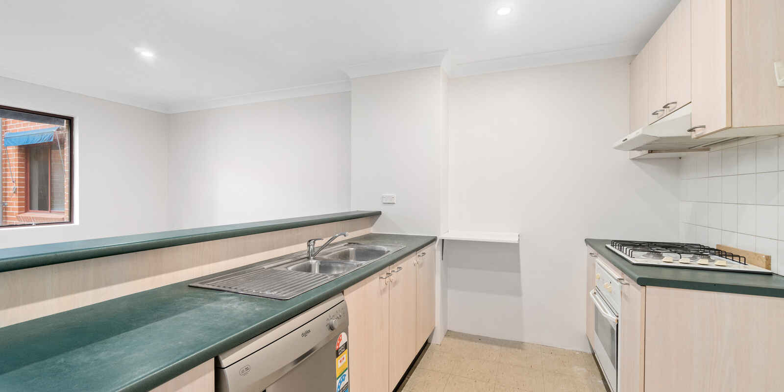 4/3 Kensington Mews Waterloo