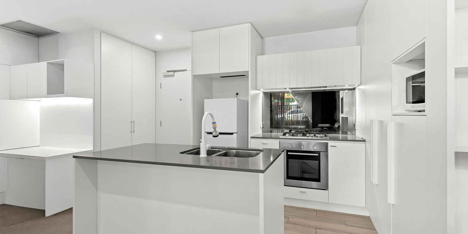 102/18 Hubert Street Woolloongabba 102/18 Hubert Street Woolloongabba