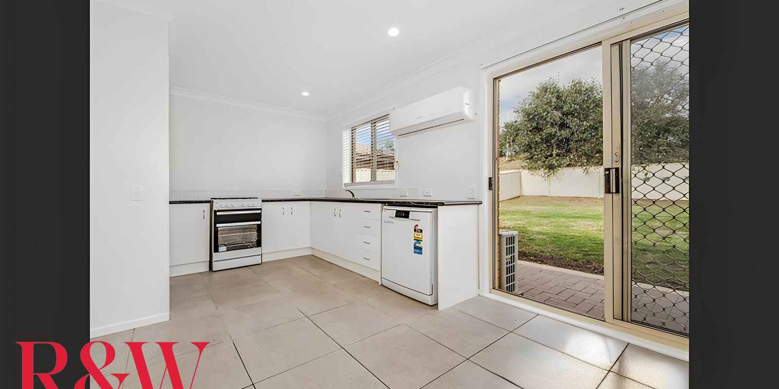 29 Outram Place Currans Hill 29 Outram Place Currans Hill