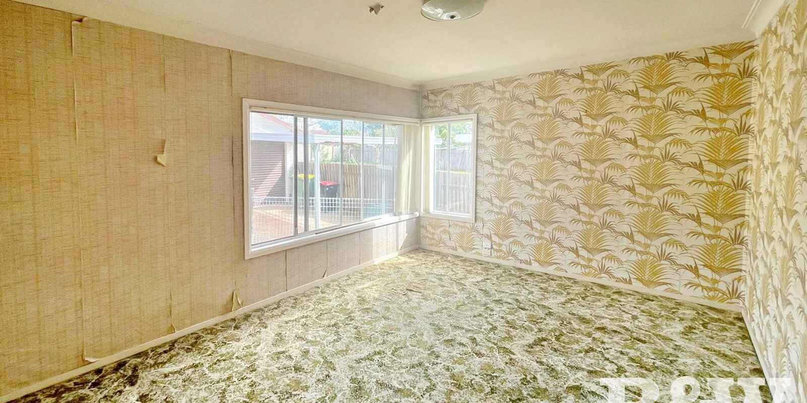 15 Truscott Street Panania