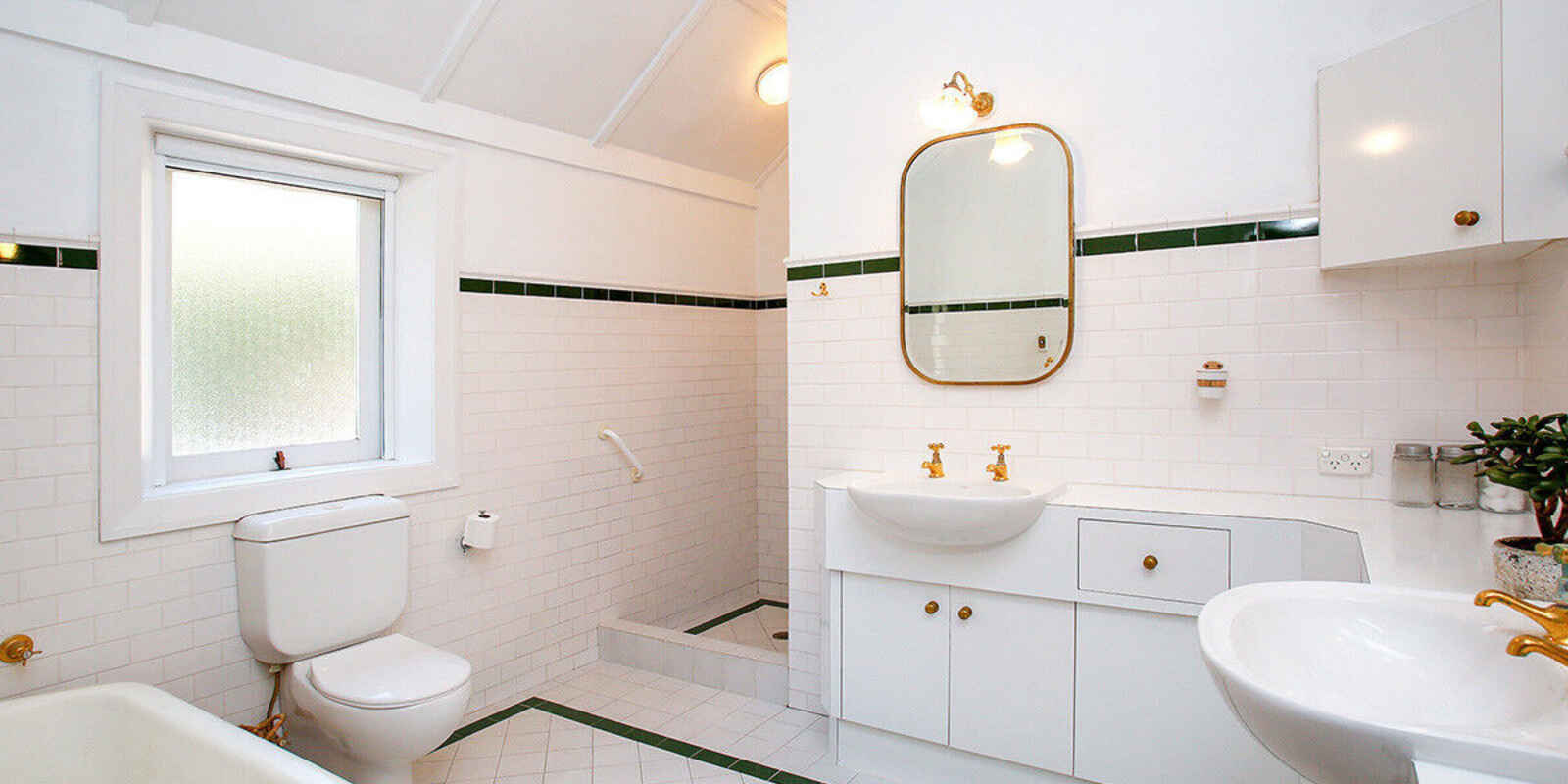 31-33 Robertson Road Moss Vale 31-33 Robertson Road Moss Vale