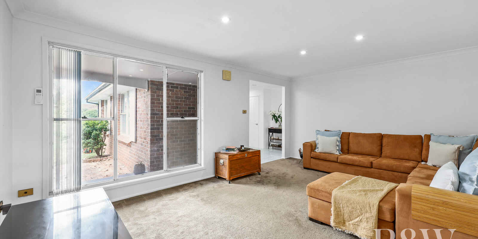 8 SWALLOW PLACE Ingleburn