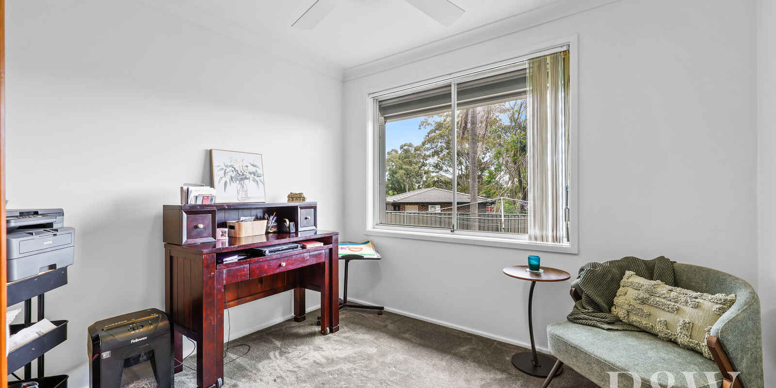 8 SWALLOW PLACE Ingleburn