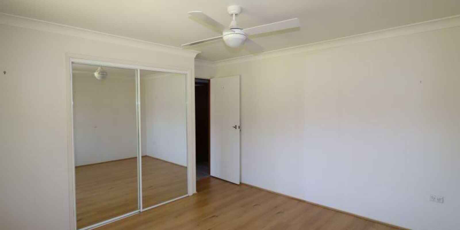 8 Garrick Road St Clair