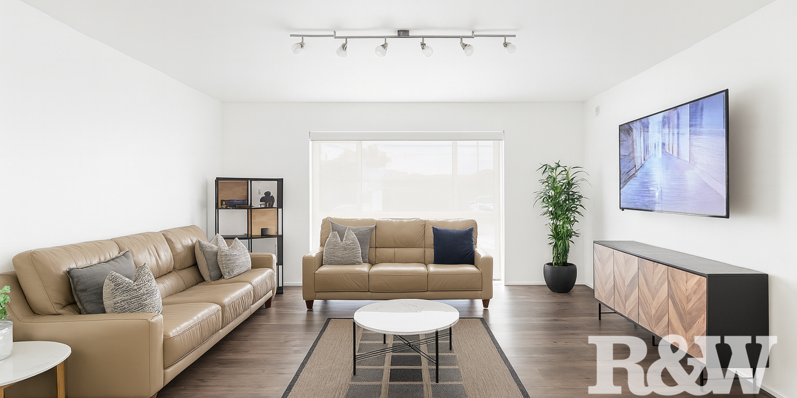 15 Hillcrest Avenue Moorebank 15 Hillcrest Avenue Moorebank