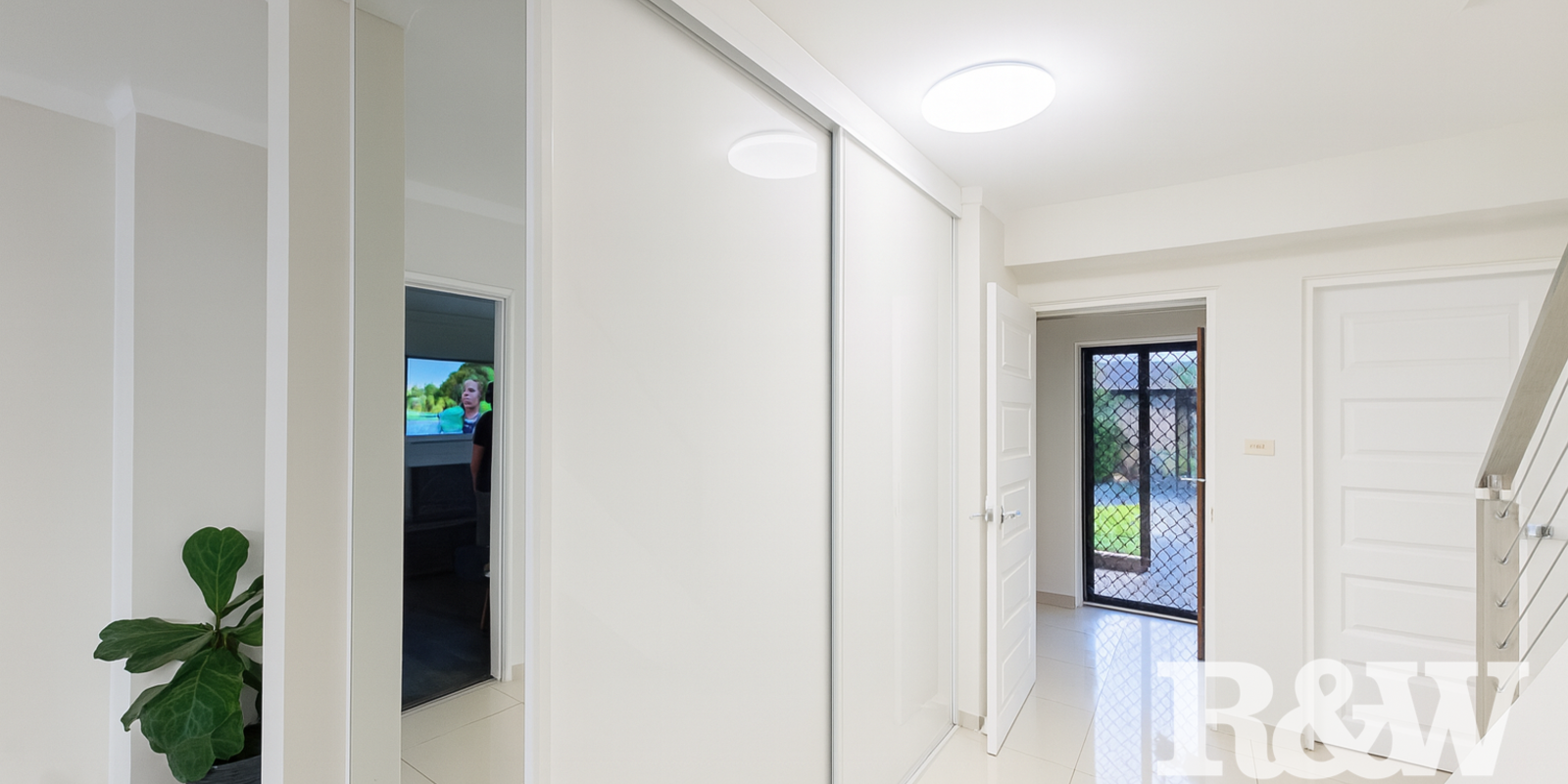 15 Hillcrest Avenue Moorebank 15 Hillcrest Avenue Moorebank