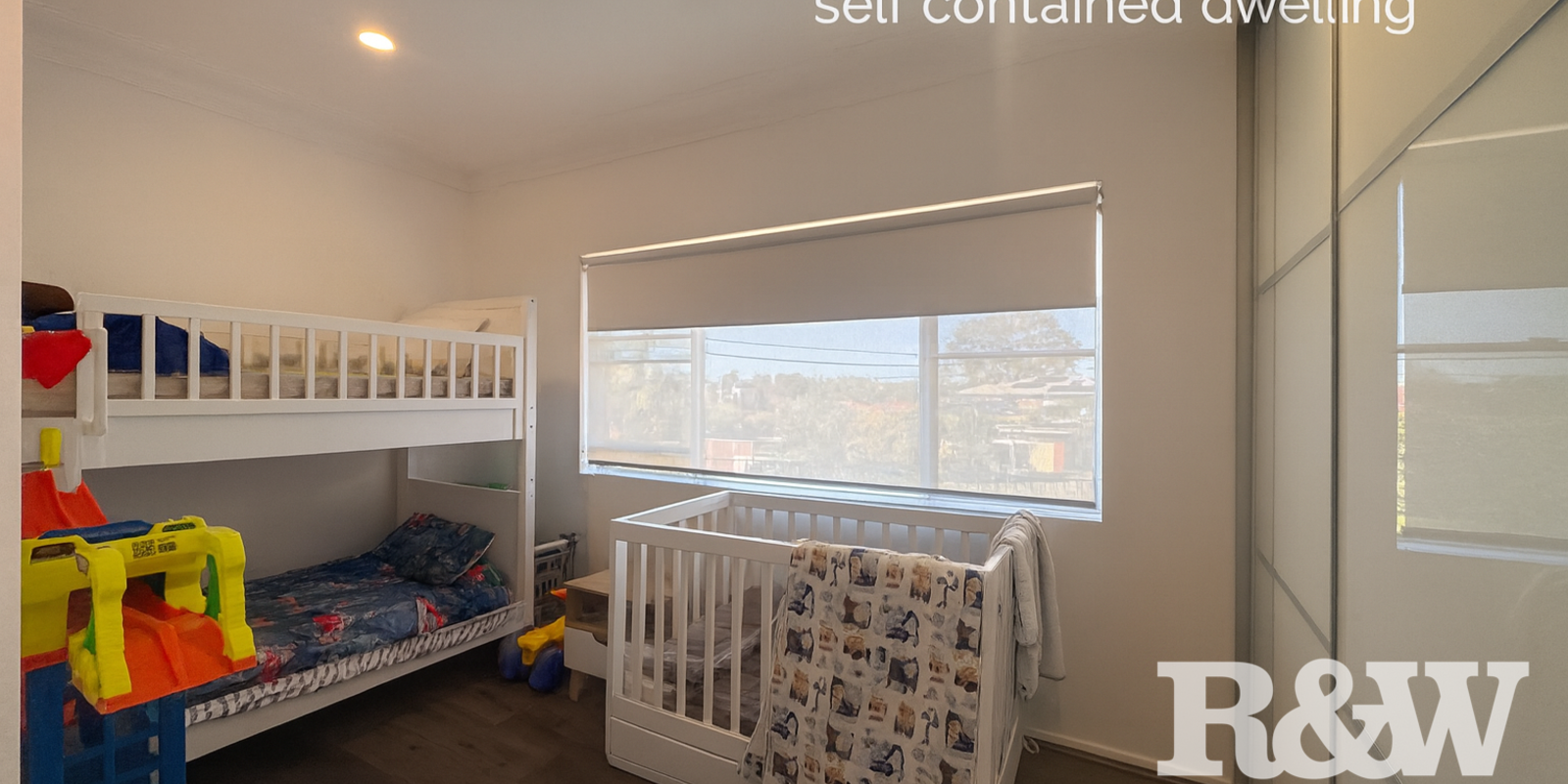 15 Hillcrest Avenue Moorebank 15 Hillcrest Avenue Moorebank