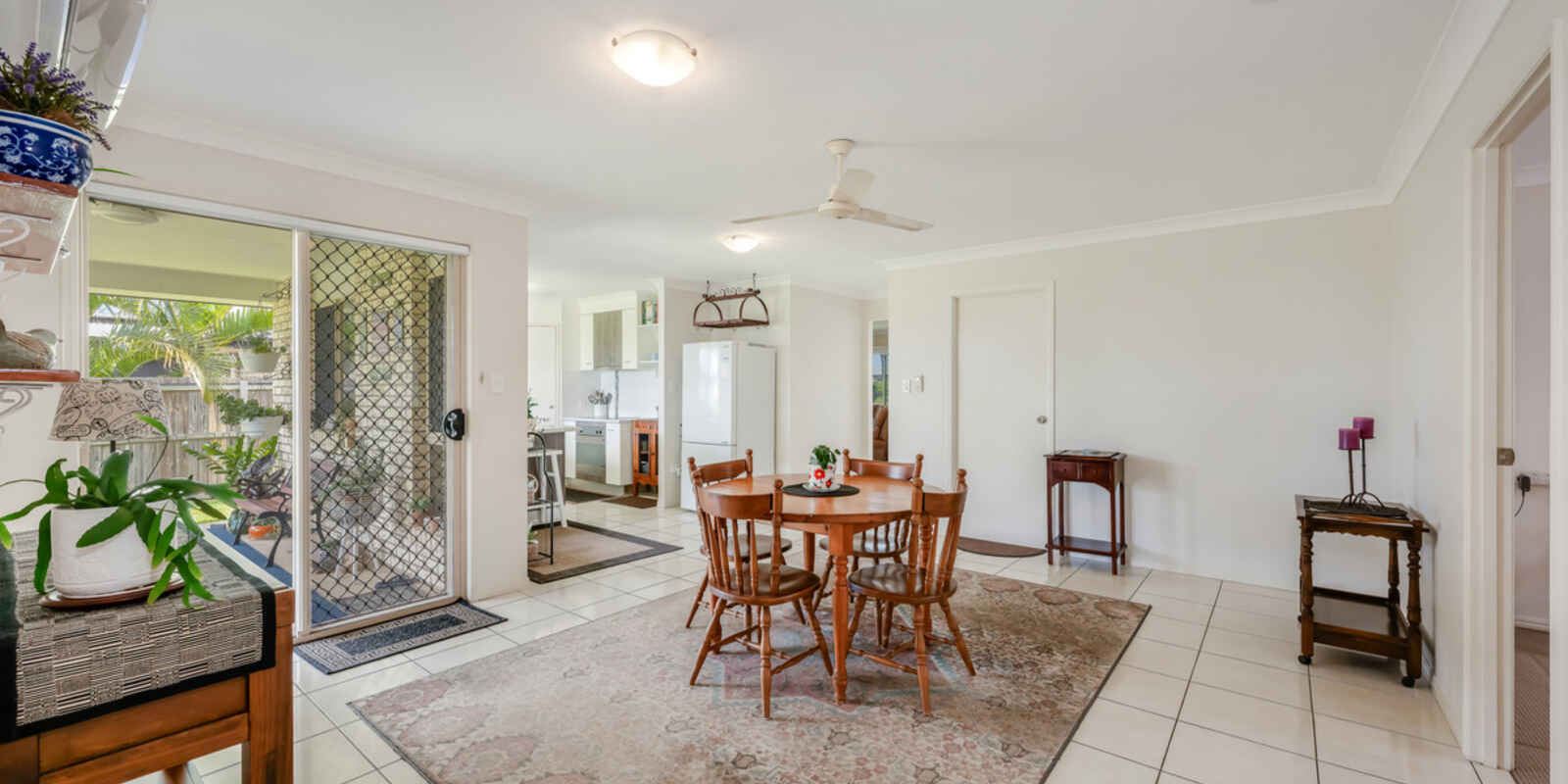 3 McCallum Close Coral Cove 3 McCallum Close Coral Cove