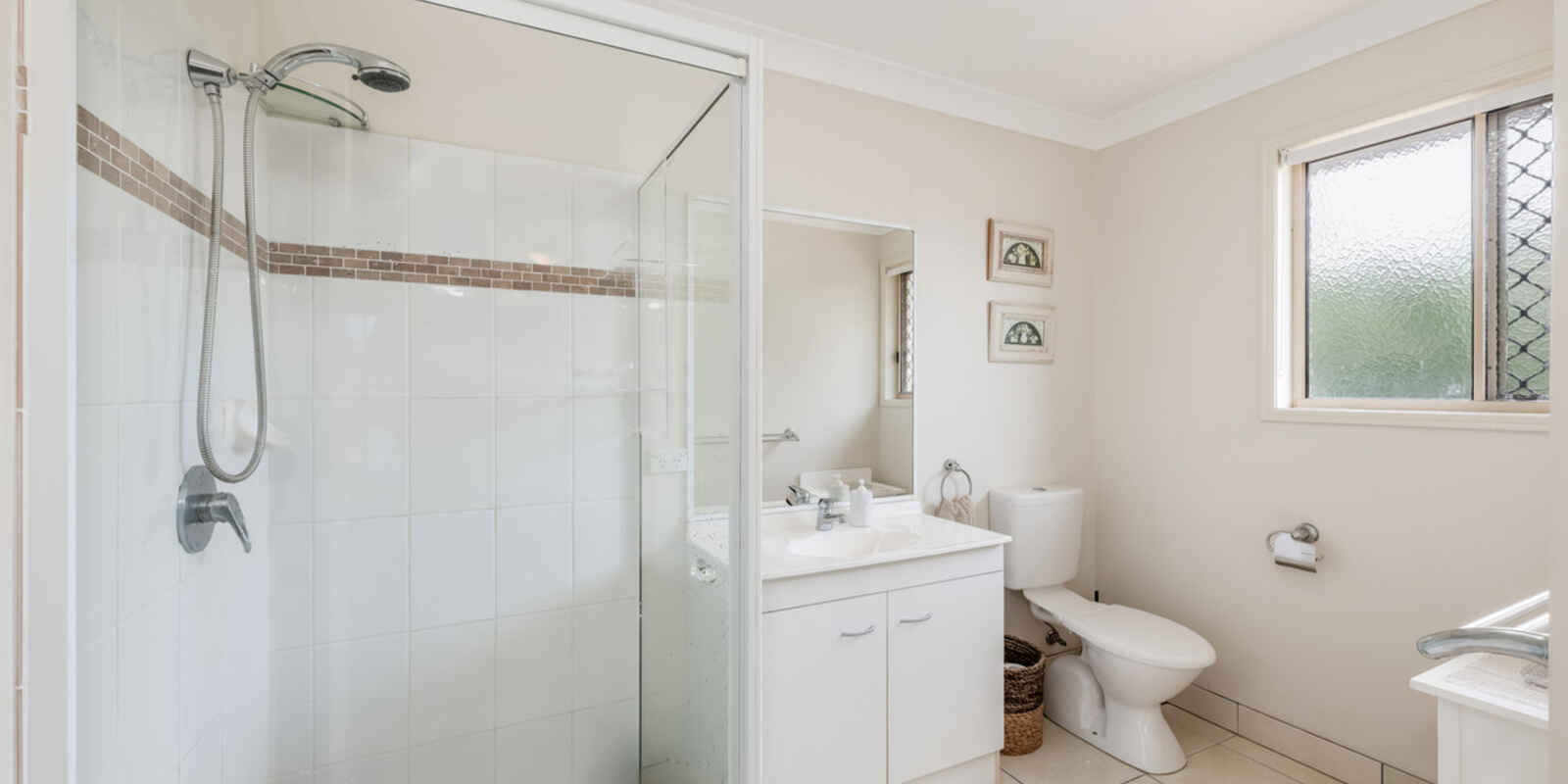 3 McCallum Close Coral Cove 3 McCallum Close Coral Cove