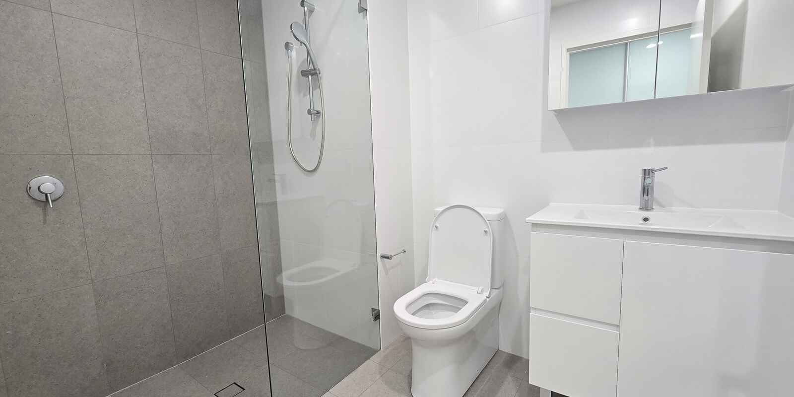 A801/8 The Crescent Fairfield A801/8 The Crescent Fairfield