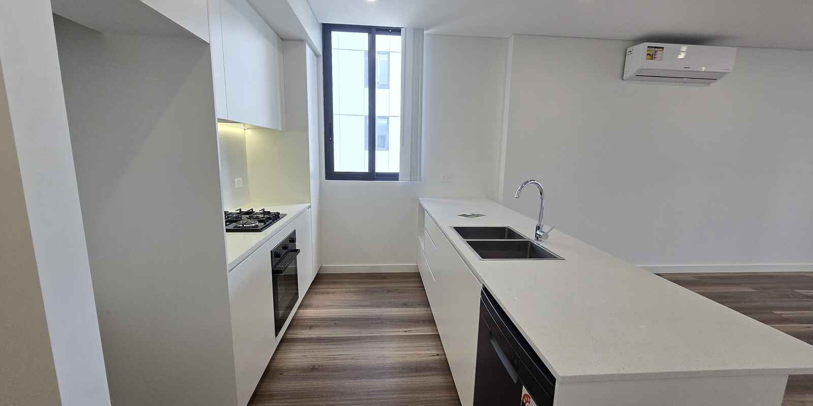 B701/6 The Crescent Fairfield B701/6 The Crescent Fairfield