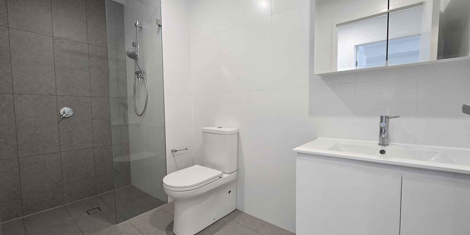 B701/6 The Crescent Fairfield B701/6 The Crescent Fairfield