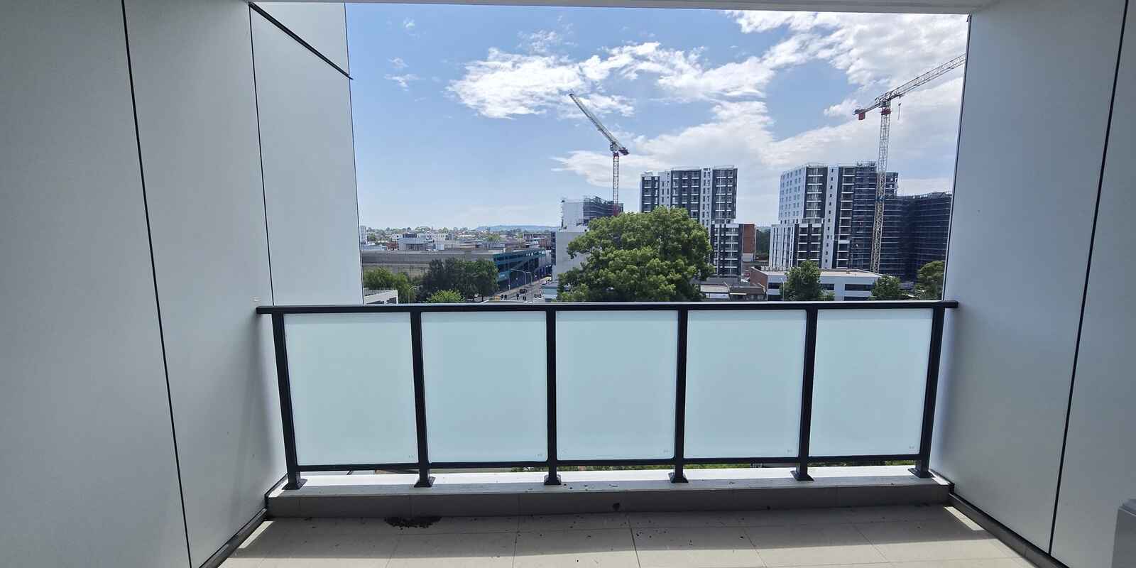 B703/6 The Crescent Fairfield B703/6 The Crescent Fairfield