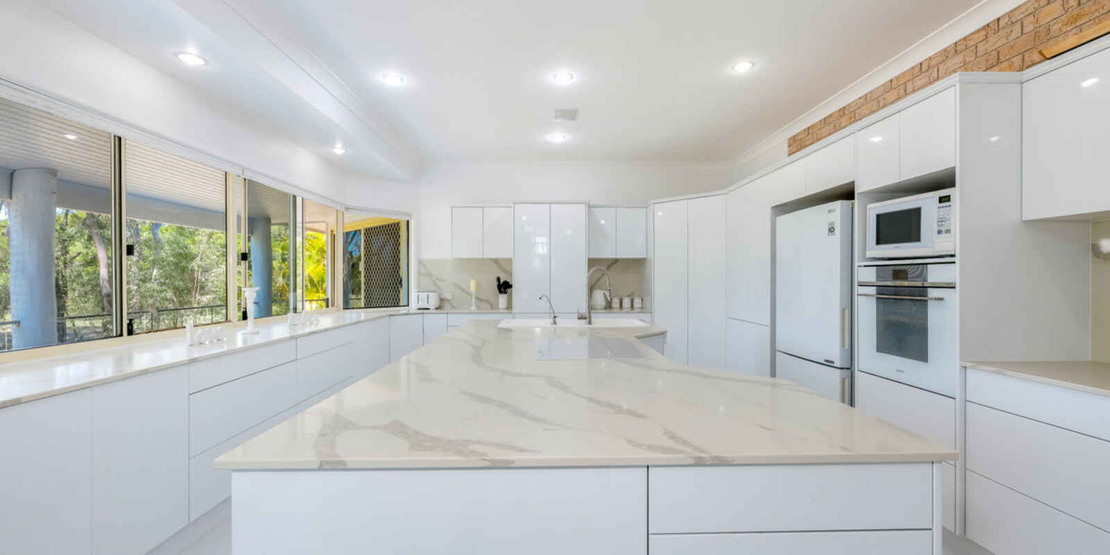 78 Sylvan Drive Moore Park Beach 78 Sylvan Drive Moore Park Beach