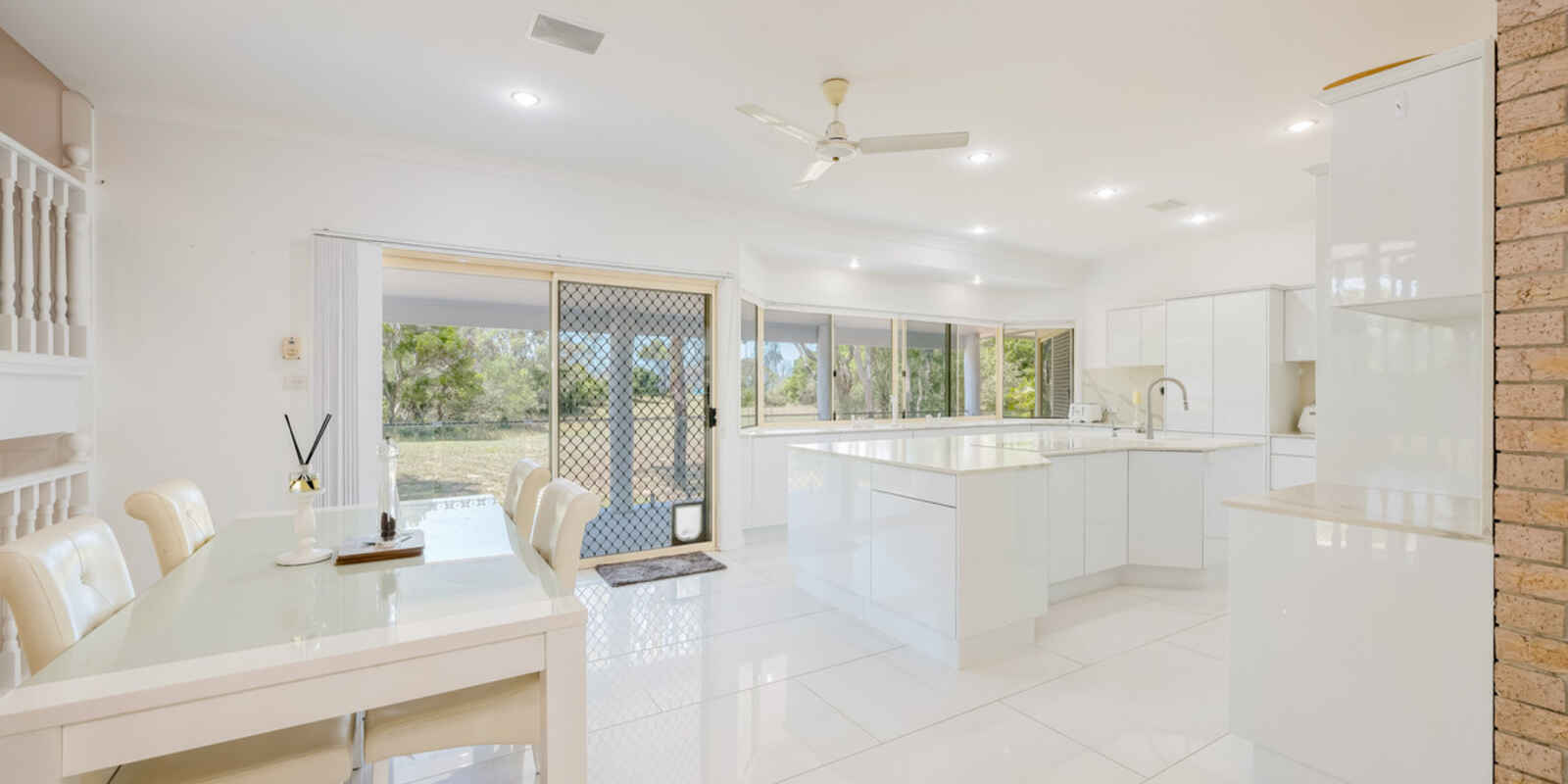 78 Sylvan Drive Moore Park Beach 78 Sylvan Drive Moore Park Beach