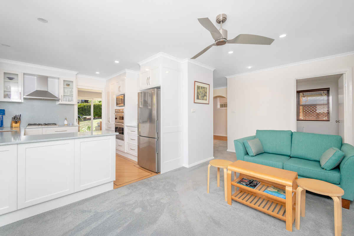 92 Govetts Leap Road Blackheath