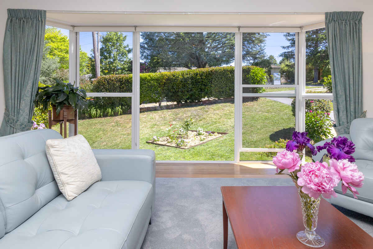 92 Govetts Leap Road Blackheath