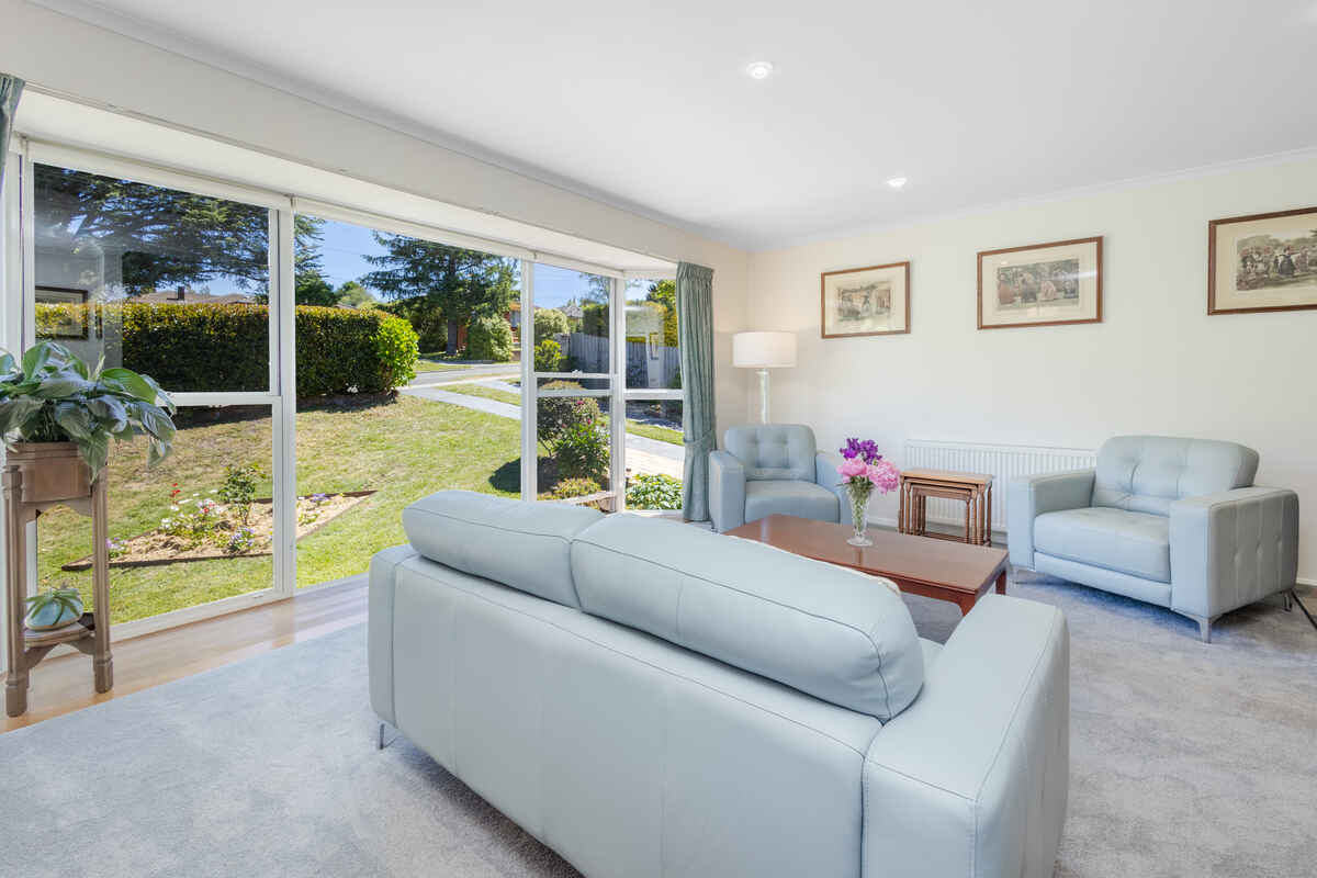 92 Govetts Leap Road Blackheath