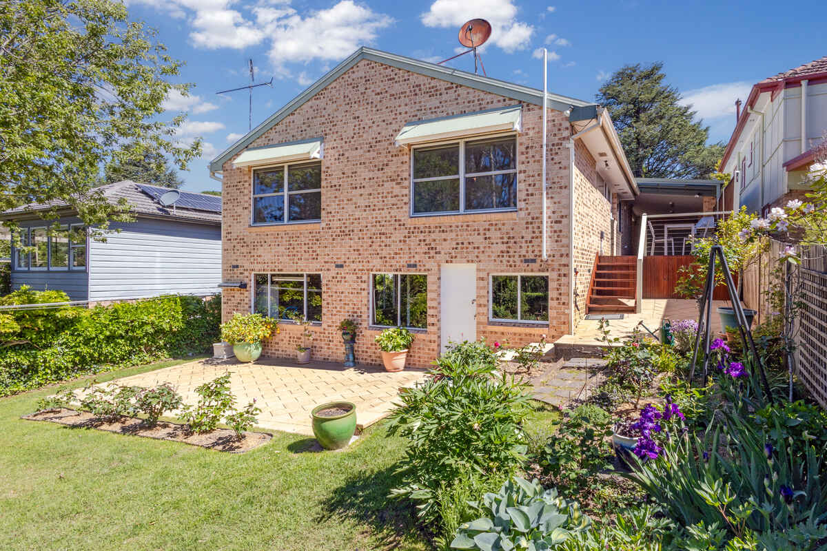 92 Govetts Leap Road Blackheath