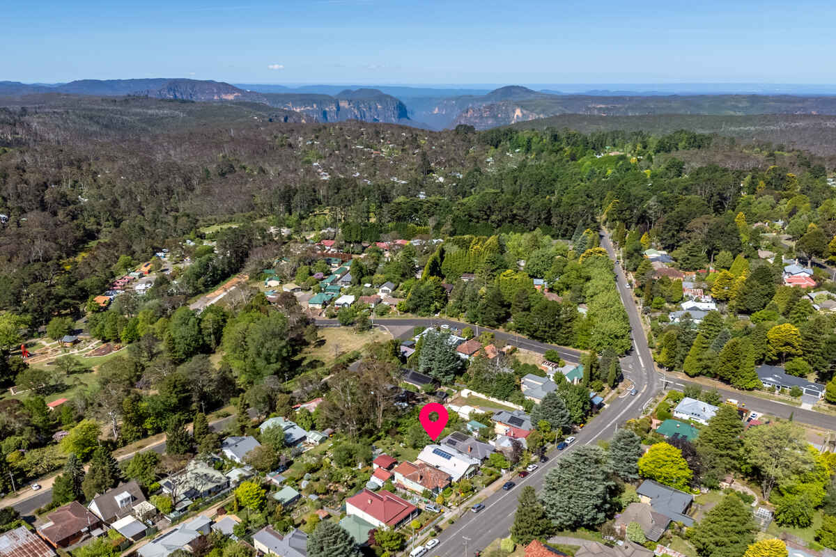 92 Govetts Leap Road Blackheath